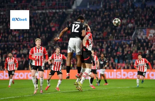 PSV đấu với Arsenal Pháo thủ đại thắng 7-1 đầy ấn tượng